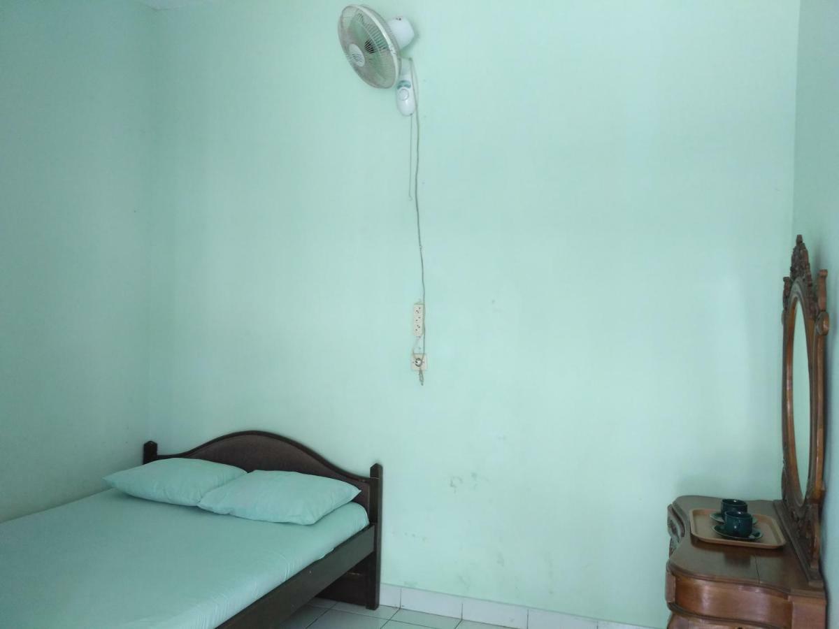 Ismoyo Hotel ยอกยาการ์ตา ภายนอก รูปภาพ